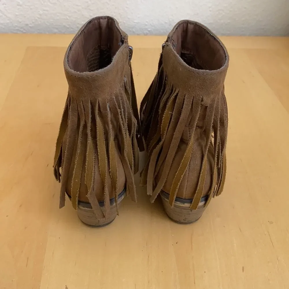 Suede Fringe Brown Booties - Picture 6 of 7
